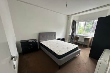 2 bed flat, Flat 4 Weoley Court, Selly Oak, Birmingham, B296NH - Image 5