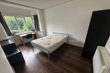 2 bed flat, Flat 4 Weoley Court, Selly Oak, Birmingham, B296NH - Image 6