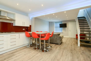 6 bed house, Wellington Square, Radford, Nottingham, NG71NG - Image 3