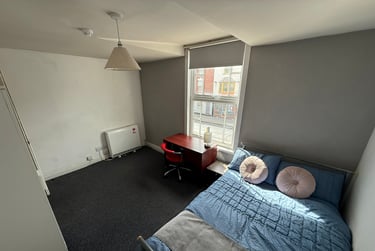 4 bed flat, Flat 2 Thomas Place - 4 bed, Radford, Nottingham, NG73NG - Image 4