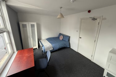 4 bed flat, Flat 2 Thomas Place - 4 bed, Radford, Nottingham, NG73NG - Image 7