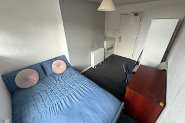 4 bed flat, Flat 2 Thomas Place - 4 bed, Radford, Nottingham, NG73NG - Image 10