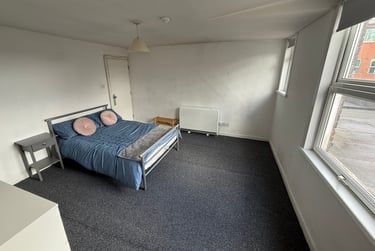 4 bed flat, Flat 2 Thomas Place - 4 bed, Radford, Nottingham, NG73NG - Image 11