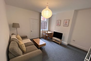 4 bed house, Pershore Road, Cotteridge, Birmingham, B303BG - Image 2