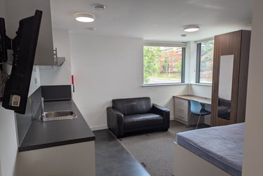 1 bed flat, F3 - 54 George Road, City Centre, Birmingham, B151PL - Image 1