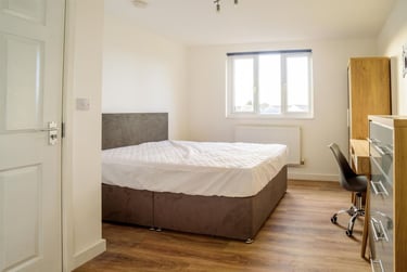 7 bed house, Queens Road - Copy, Beeston, Nottingham, NG92GS - Image 3