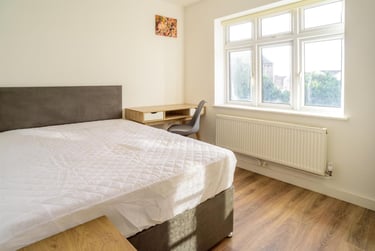 7 bed house, Queens Road - Copy, Beeston, Nottingham, NG92GS - Image 11