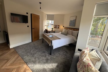 1 bed studio, S1 U 71 Raddlebarn Road, Selly Park, Birmingham, B297DA - Image 1