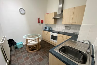 3 bed flat, b Peveril Street - Copy, Radford, Nottingham, NG74AH - Image 3