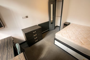 1 bed house, Dawlish Road, Selly Park, Birmingham, B297AU - Image 3