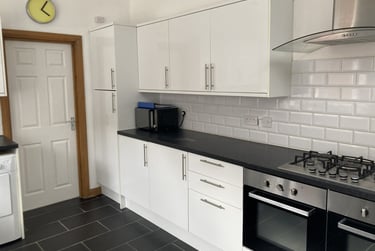 7 bed house, Dartmouth Road, Selly Park, Birmingham, B296DR - Image 2