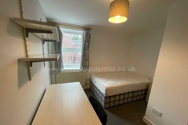 4 bed flat, Chapel Court, Lenton, Nottingham, NG71HP - Image 7