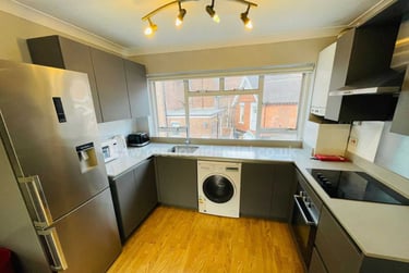 5 bed flat, Arthur Avenue, Lenton, Nottingham, NG72EL - Image 2
