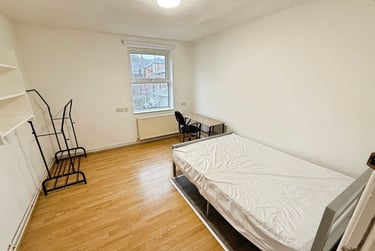 5 bed house, Frederick Grove - 5 Bed - Bills Inc, Lenton, Nottingham, NG71SG - Image 5