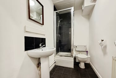 5 bed house, Frederick Grove - 5 Bed - Bills Inc, Lenton, Nottingham, NG71SG - Image 11