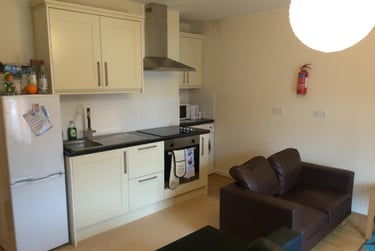 1 bed flat, Alfreton Road, Radford, Nottingham, NG73NG - Image 1