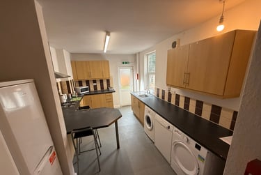 5 bed house, Lenton Boulevard, Lenton, Nottingham, NG72FQ - Image 3