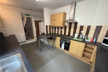 5 bed house, Lenton Boulevard, Lenton, Nottingham, NG72FQ - Image 4