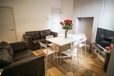 4 bed house, Mostyn Road - Copy, City Centre, Birmingham, B169DU - Image 2