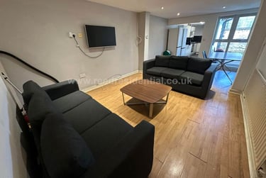 6 bed house, Frederick Grove - 6 bed, Lenton, Nottingham, NG71SG - Image 4