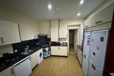 6 bed house, Tiverton Road - Copy, Selly Park, Birmingham, B296DB - Image 2