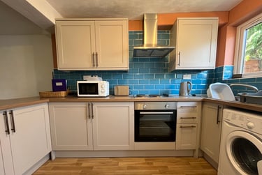 3 bed flat, Carlyle Road, City Centre, Birmingham, B169BJ - Image 3