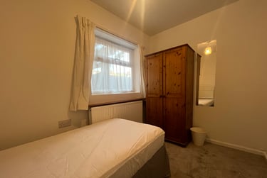 3 bed flat, Carlyle Road, City Centre, Birmingham, B169BJ - Image 8