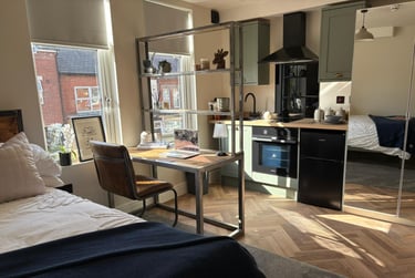 1 bed flat, S2 U 71 Raddlebarn Road, Selly Park, Birmingham, B297DA - Image 3