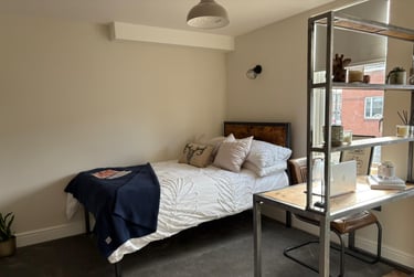 1 bed flat, S2 U 71 Raddlebarn Road, Selly Park, Birmingham, B297DA - Image 5