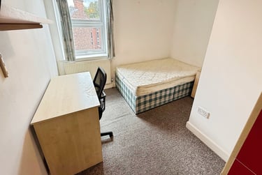 4 bed flat, Chapel Court, Lenton, Nottingham, NG71HP - Image 7