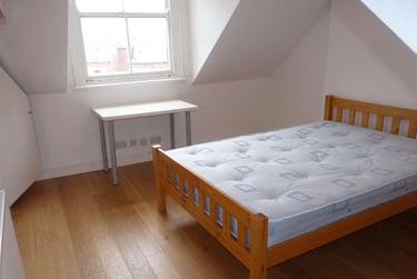 1 bed house, Derby Road - 1 bed, Lenton, Nottingham, NG71QN - Image 9
