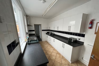 1 bed house, Warwards Lane, Selly Park, Birmingham, B297RD - Image 2