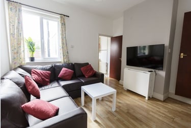 4 bed house, Harold Road - 4 bed, City Centre, Birmingham, B169DA - Image 2