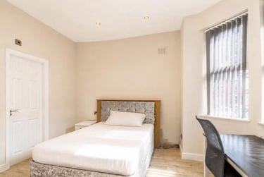 8 bed house, Derby Grove, Radford, Nottingham, NG71PE - Image 8