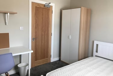 5 bed house, Daisy Road, City Centre, Birmingham, B169DY - Image 3