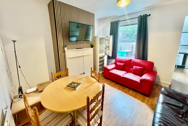 6 bed house, Watkin Street, Hockley, Nottingham, NG31DL - Image 2