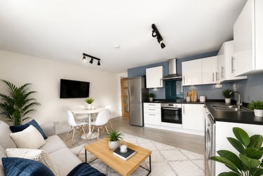 5 bed flat, Forster Street - 5 bed, Radford, Nottingham, NG73DD - Image 1