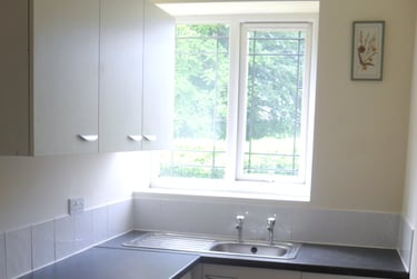 1 bed flat, Flat 6 Weoley Court, Selly Oak, Birmingham, B296NH - Image 1