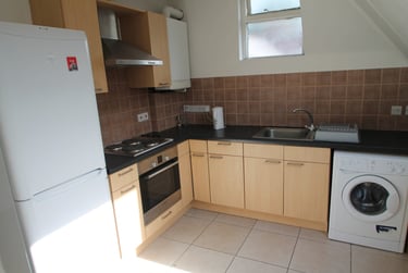 6 bed flat, Flat C, 243 Derby Road, Lenton, Nottingham, NG71QN - Image 4
