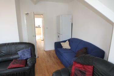 6 bed flat, Flat C, 243 Derby Road, Lenton, Nottingham, NG71QN - Image 9