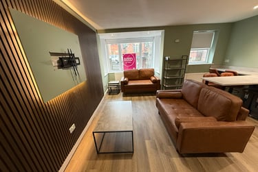 4 bed flat, Chapel Court, Lenton, Nottingham, NG71HP - Image 2