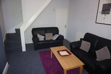 3 bed house, Milner Road - 3 bed, Selly Park, Birmingham, B297RQ - Image 2