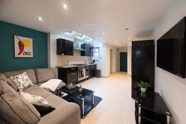 1 bed house, Warwards Lane - Room 1, Stirchley, Birmingham, B297RA - Image 1