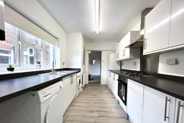 5 bed house, Brailsford Road - 5 Bed Ex Bills, Dunkirk, Nottingham, NG72JU - Image 13