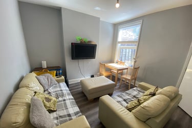 1 bed house, Tiverton Road - House Share, Selly Park, Birmingham, B296BY - Image 1