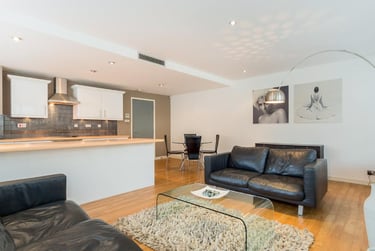 2 bed flat, Parkgate - 2 bed, Arboretum, Nottingham, NG15AP - Image 1