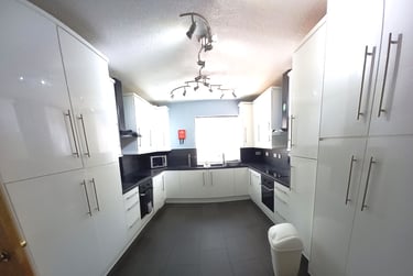 8 bed house, Montpelier Road - 8 Bed, Dunkirk, Nottingham, NG72JX - Image 3
