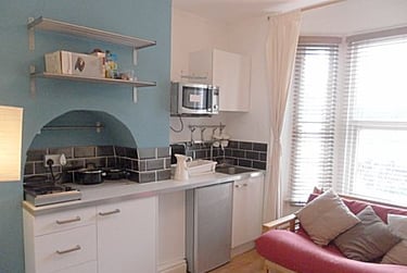 1 bed flat, Flat 1 664 Pershore Road, Selly Park, Birmingham, B297NX - Image 1