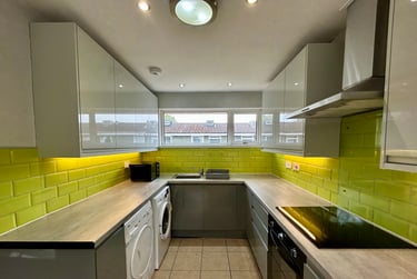 5 bed house, Leeson Walk, Harborne, Birmingham, B170LU - Image 2