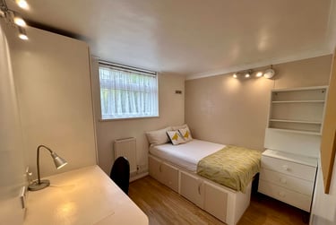 5 bed house, Leeson Walk, Harborne, Birmingham, B170LU - Image 4